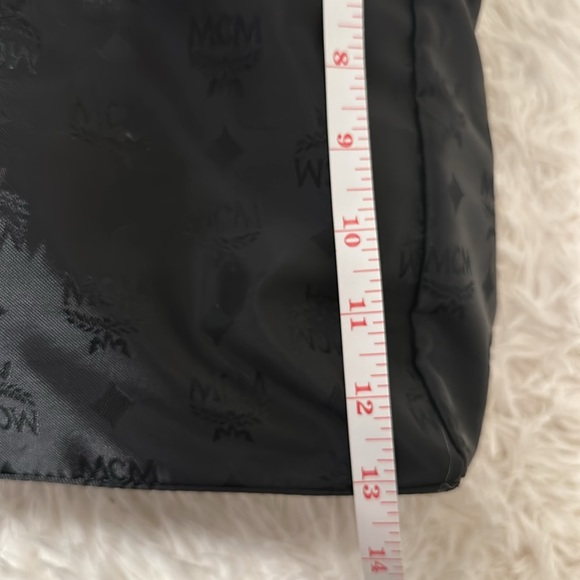 MCM canvas tote - Picture 15 of 16